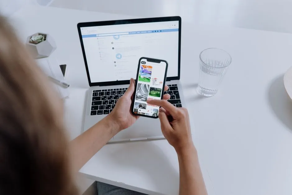 A learner using an app to learn Polish on a laptop — Photo by cottonbro studio on Pexels