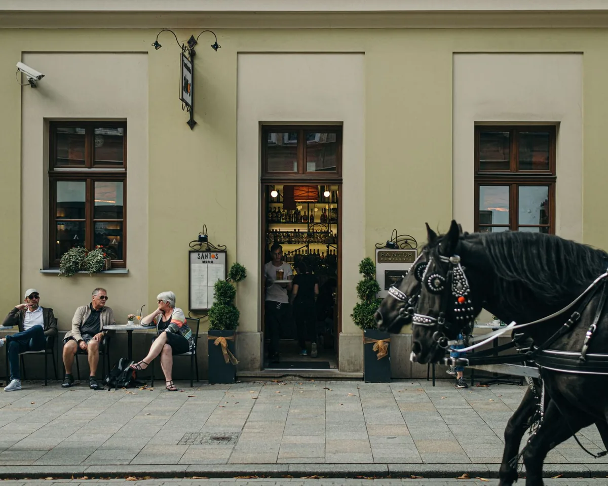 A Kraków street scene illustrating an article about Polish swear words and everyday register